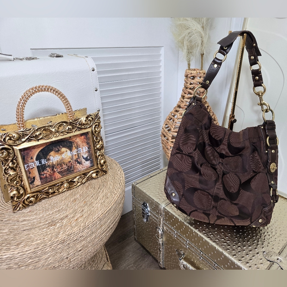 BROWN COACH CARLY CLOTH BAG 🤎